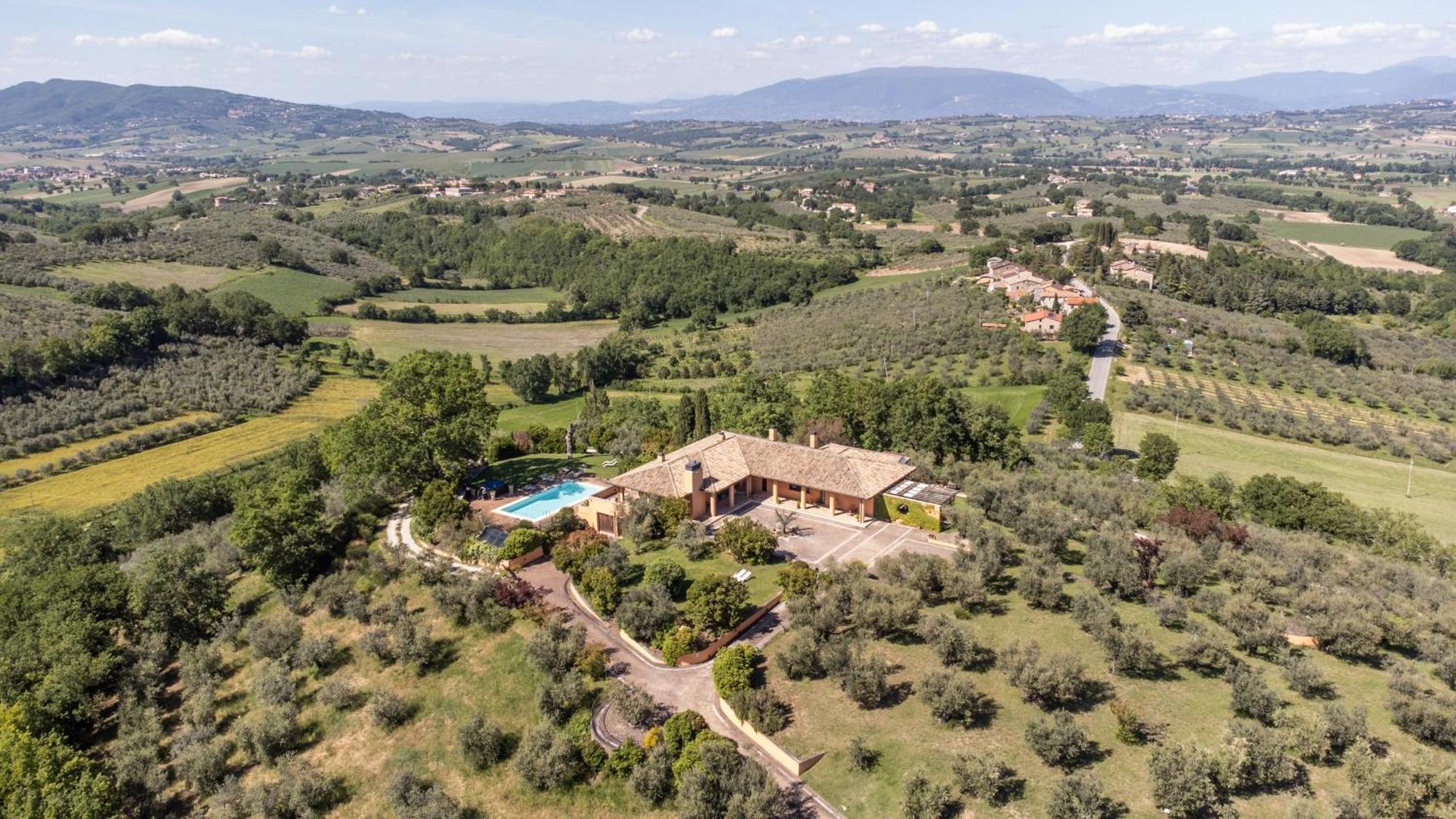 Villa Chiara Relax Giano dell'Umbria Экстерьер фото
